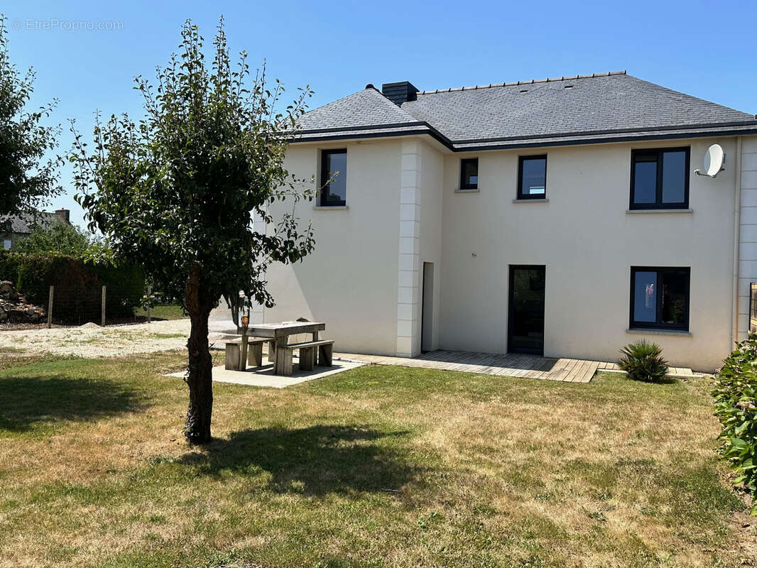 Maison contemporaine 7 pièces de 138m2 A 10 minutes des plages de SAINT CAST LE GUILDO - photo 4