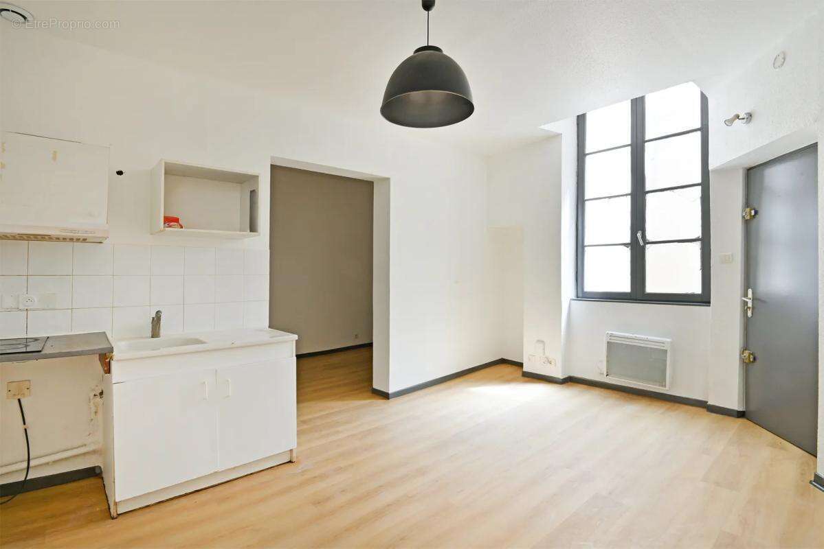 Appartement 1 pièce de 24 m² à Nîmes - photo 3