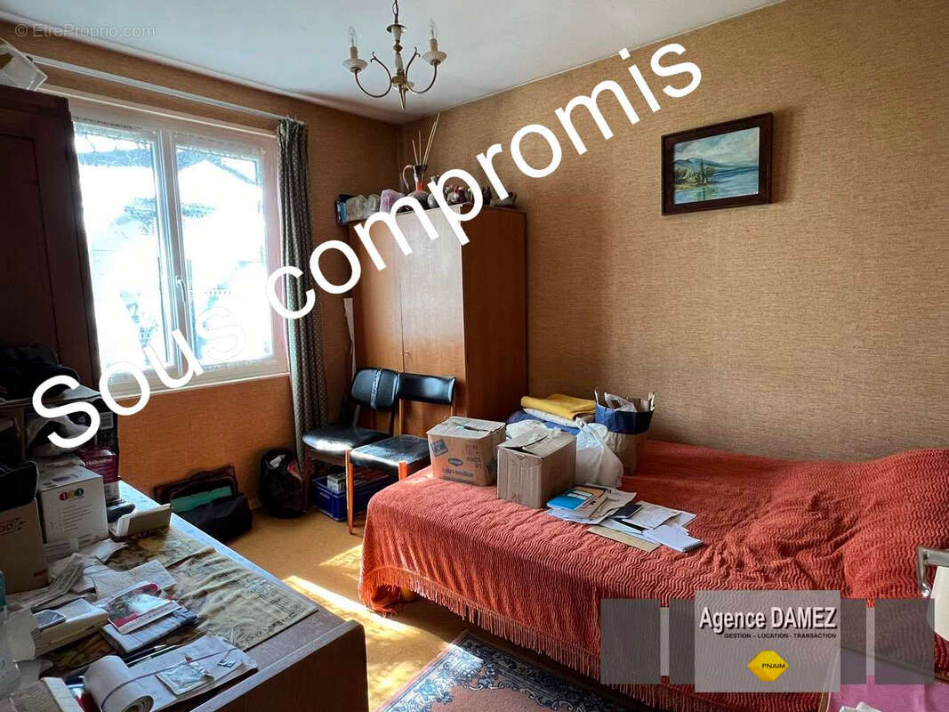 Maison à LES GRANGES-LE-ROI