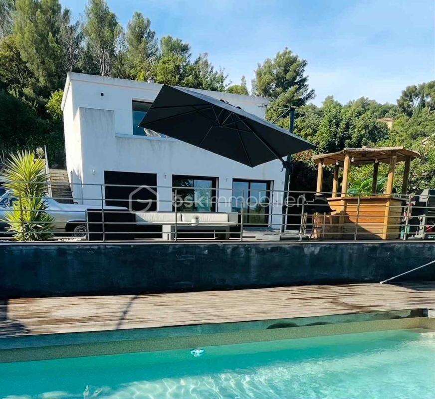 Maison individuelle avec piscine & appartement indépendant ! - photo 2