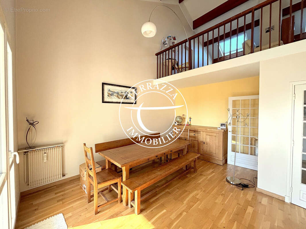 Appartement à LOUVECIENNES