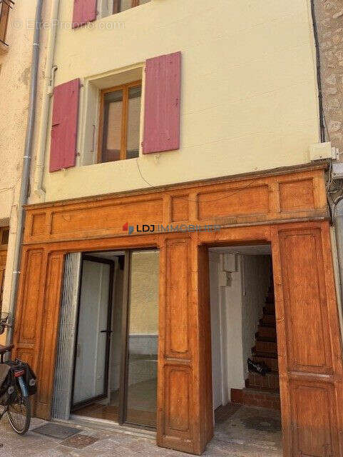 Maison 74 m² à Ceret  - photo 2