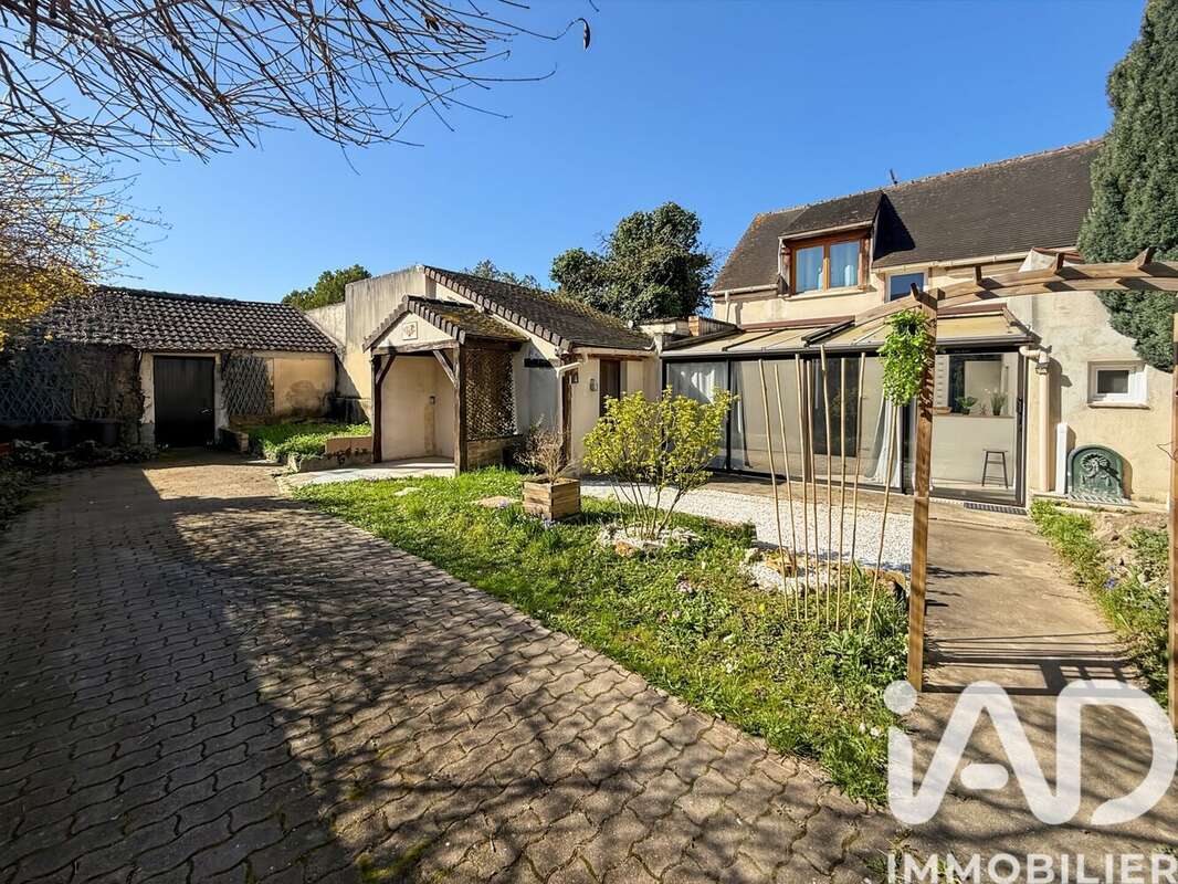 Photo 8 - Maison à COURLON-SUR-YONNE