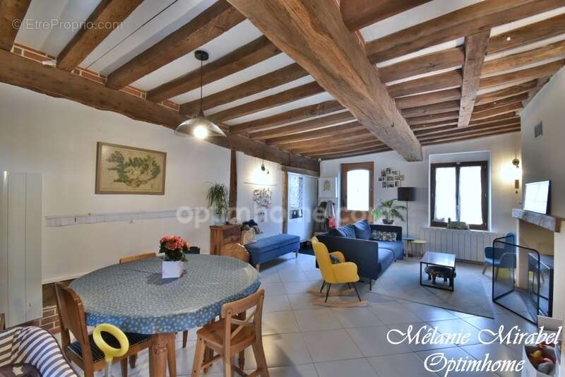 Maison à CONDE-SUR-ITON