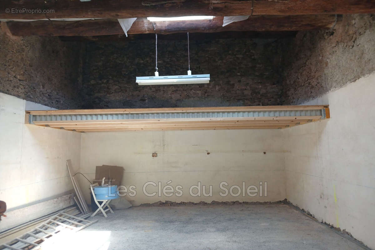 Maison 150 m² à La Valette-Du-Var  - photo 3