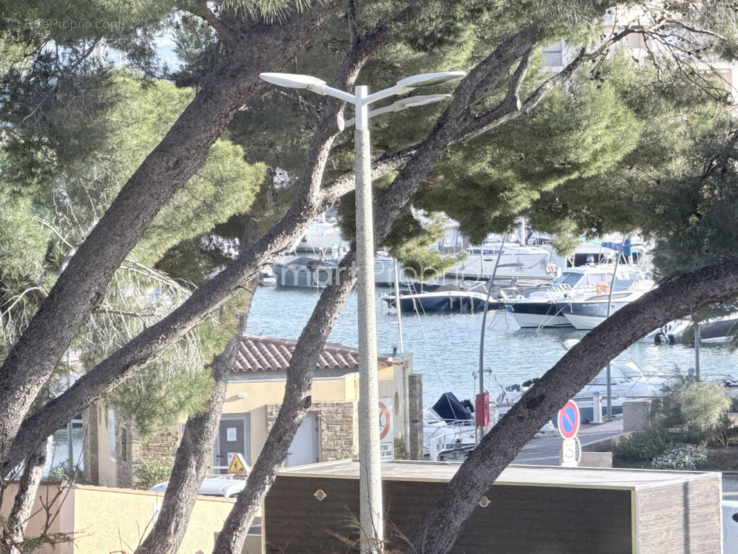 Appartement à BORMES-LES-MIMOSAS