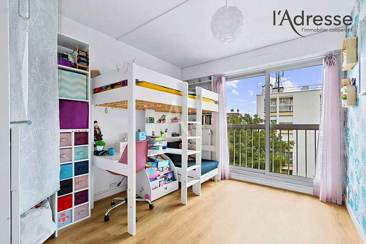 Appartement à SURESNES