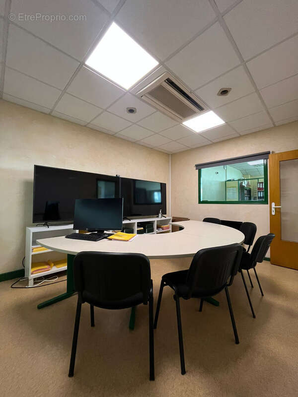 Bureaux a vendre - photo 7