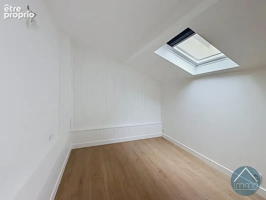 2 pièces mezzanine / COLOMBES  - Quartier la PETITE GARENNE - photo 5