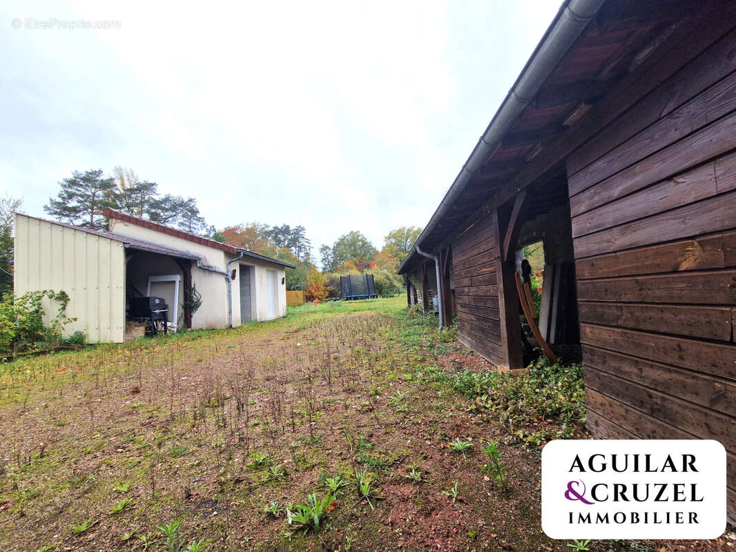 Maison à NEUVY-SUR-BARANGEON