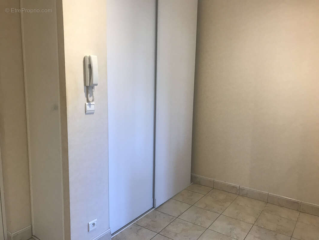 Appartement à SAINT-FARGEAU-PONTHIERRY