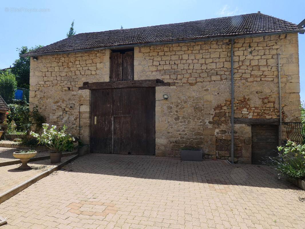 Maison à CHERVEIX-CUBAS