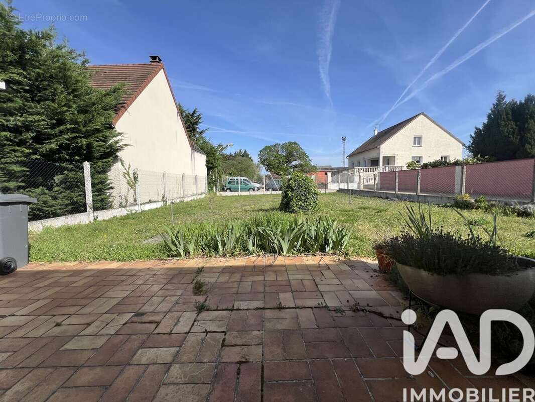 Photo 9 - Maison à LA VILLE-AUX-DAMES
