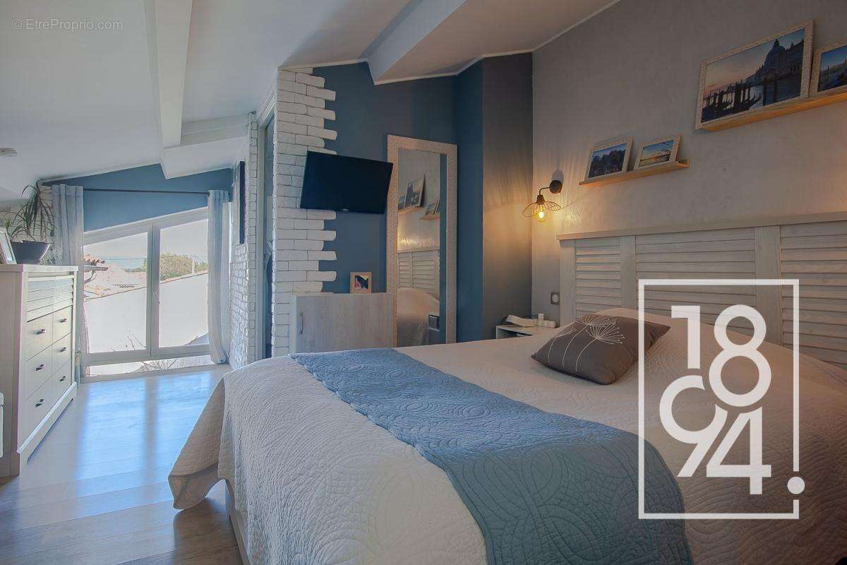 Appartement à VENELLES