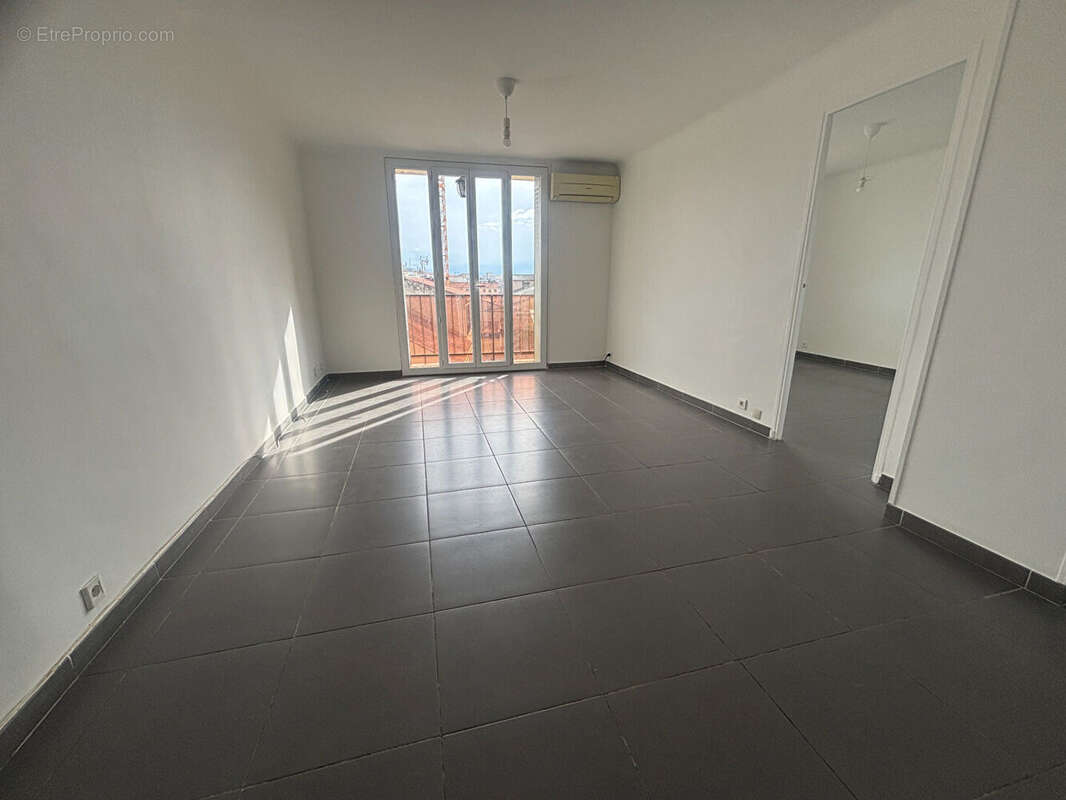 Appartement à MARSEILLE-14E