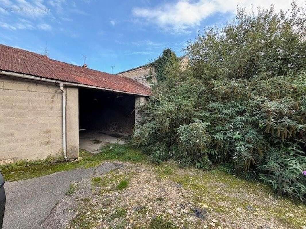 Photo 3 - Terrain à COMPIEGNE