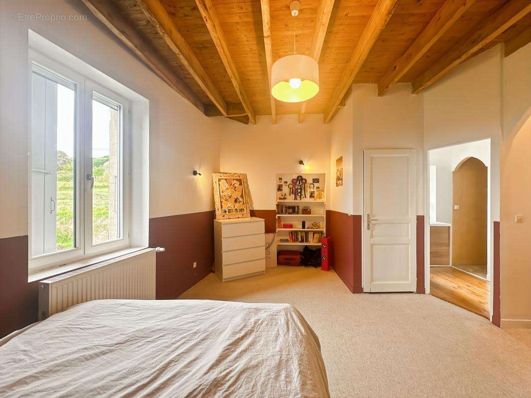 Maison à LA BAUME-CORNILLANE