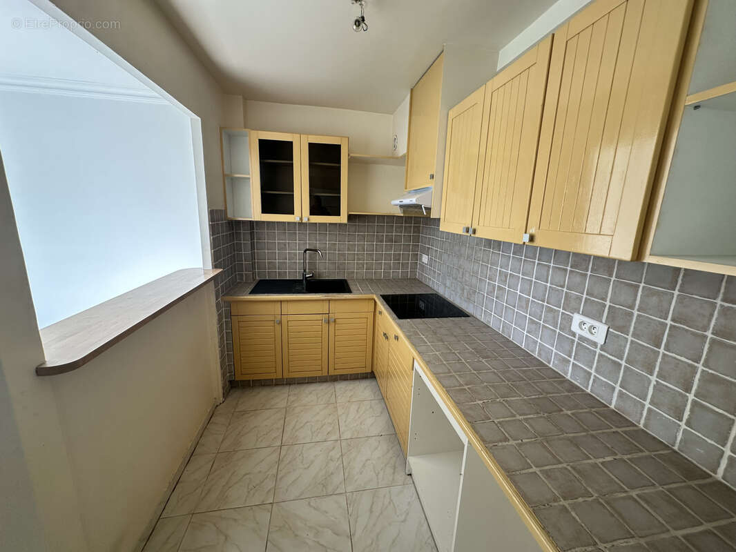 Appartement à MOUANS-SARTOUX