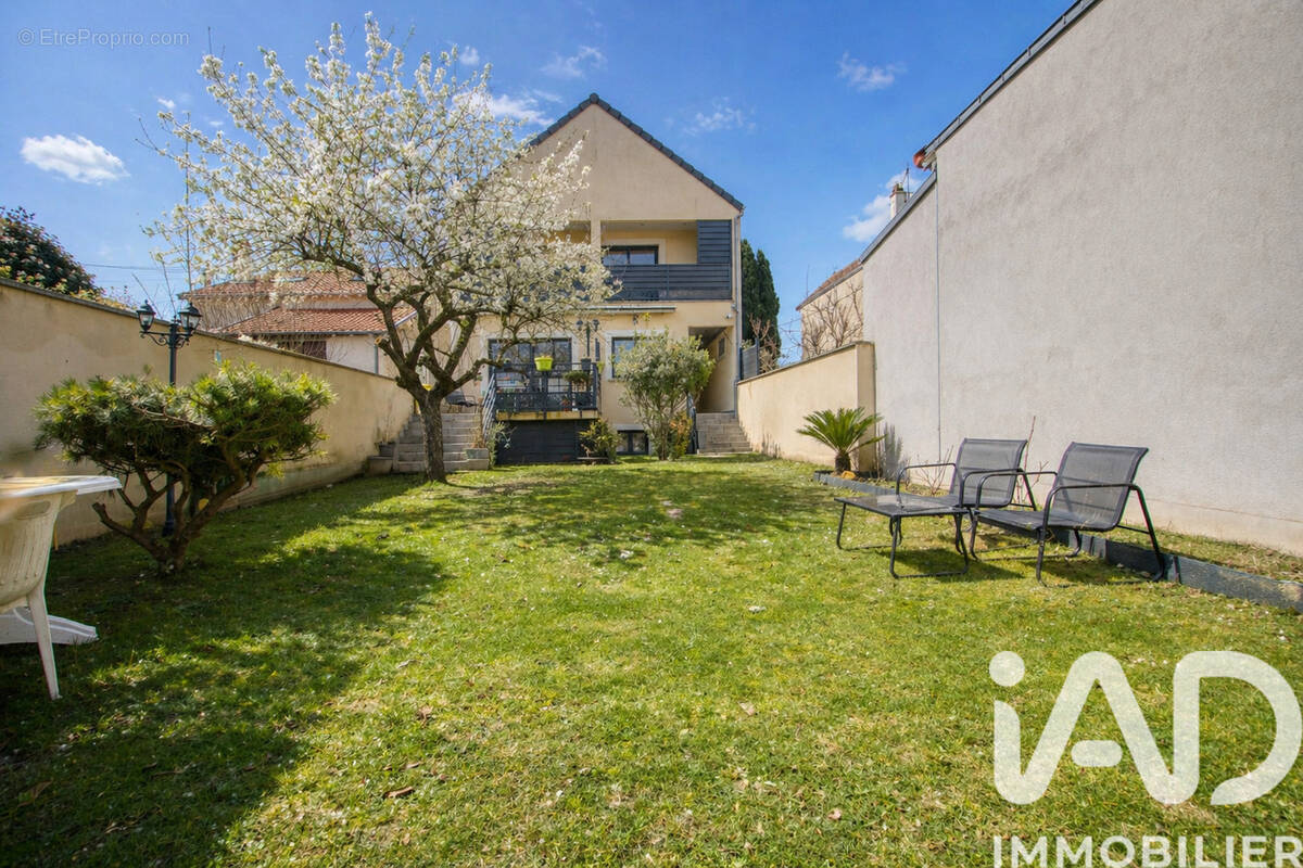 Photo 1 - Maison à CONFLANS-SAINTE-HONORINE
