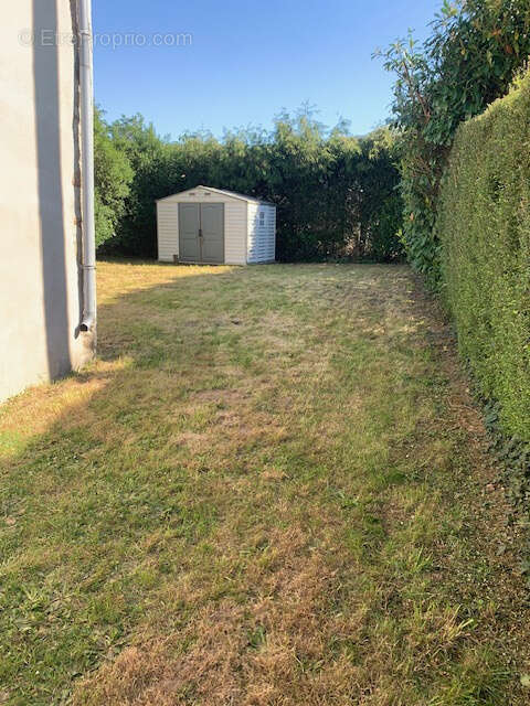 Maison à AMBRIERES-LES-VALLEES