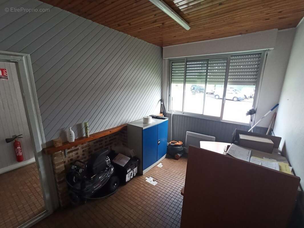 Commerce à SAINT-JUNIEN