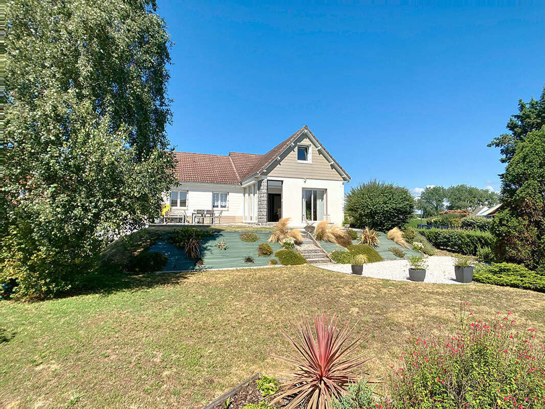 Maison Saint Martin De Brehal 8 pièces 129 m2 environ - photo 17
