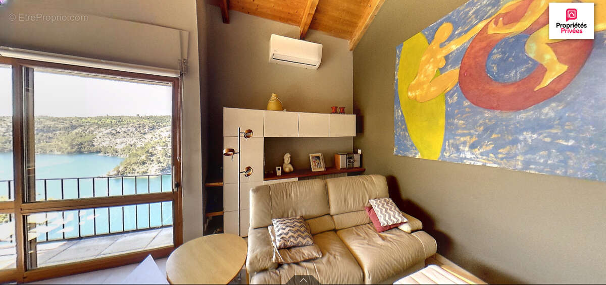 Maison à ESPARRON-DE-VERDON