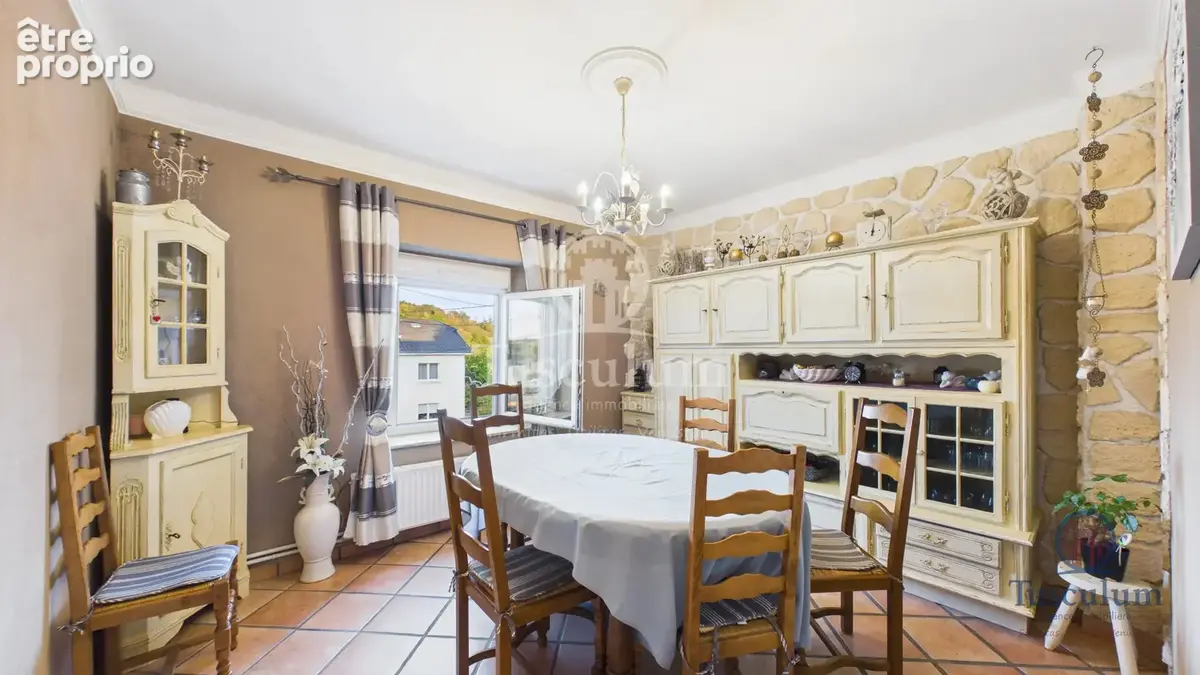 Maison de caractère avec dépendances — un ensemble aux multiples possibilités - photo 3