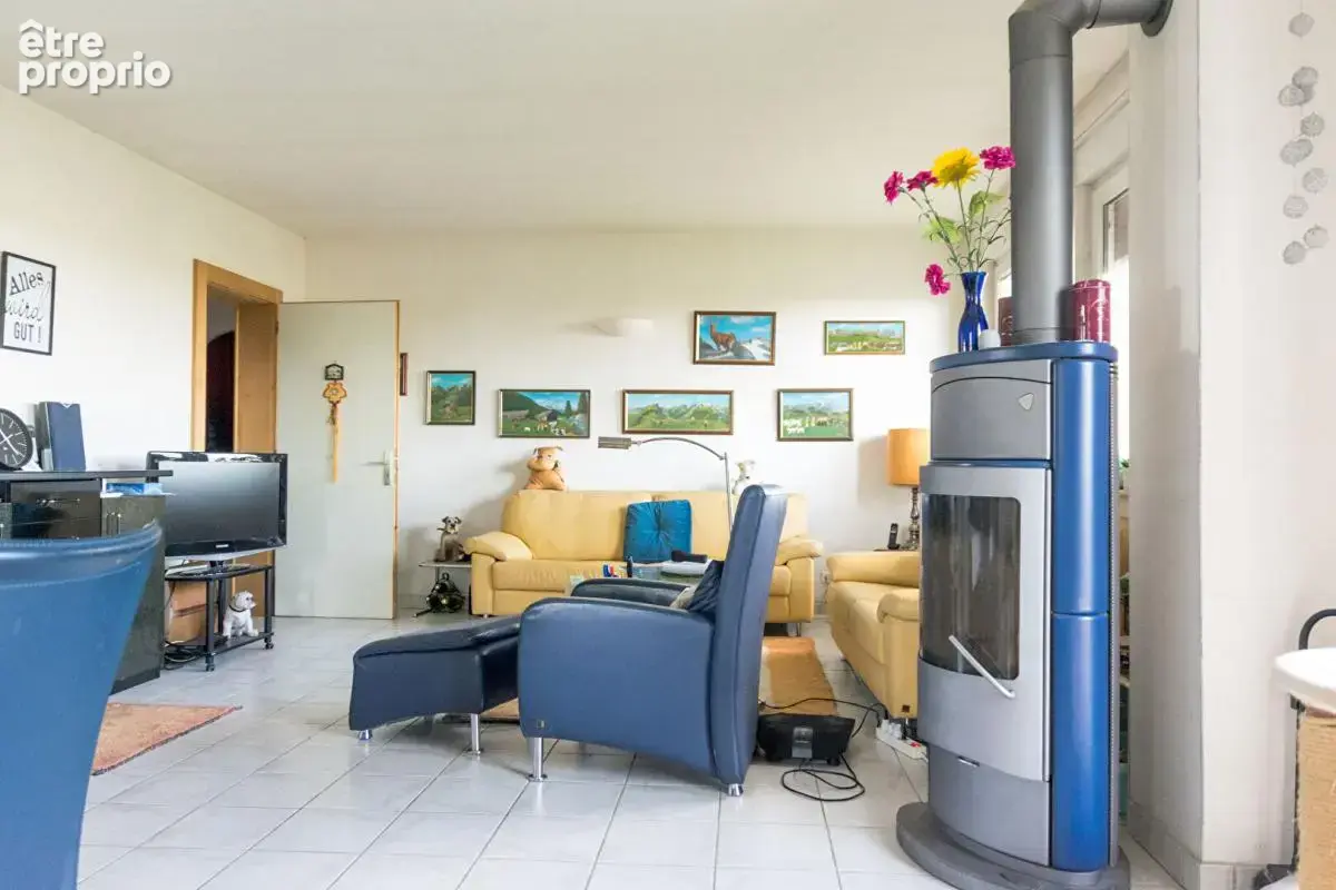 Jolie maison avec grand terrain - photo 2
