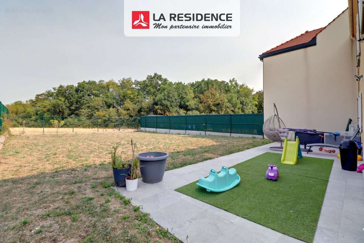 Maison 122 m² à Jouy-Le-Moutier  - photo 5
