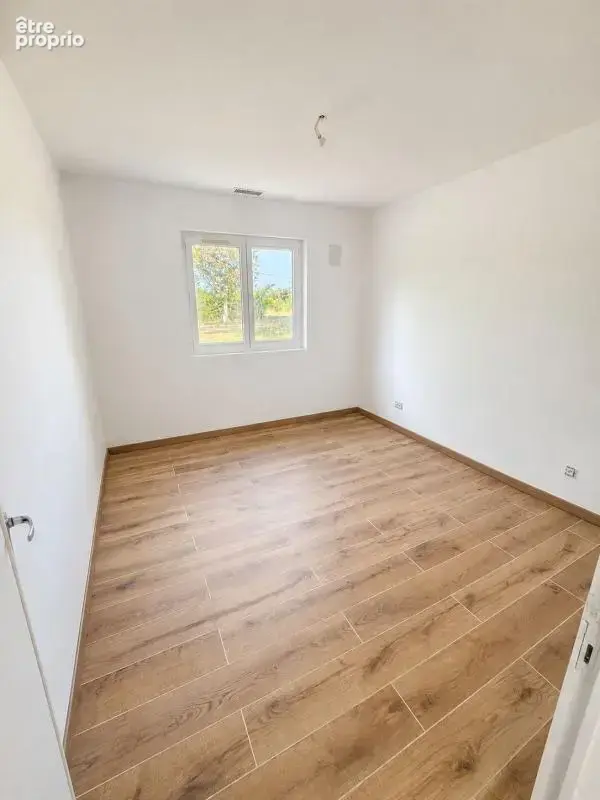 Maison rénovée 120 m² – 4 ch – 1,8 ha - photo 7