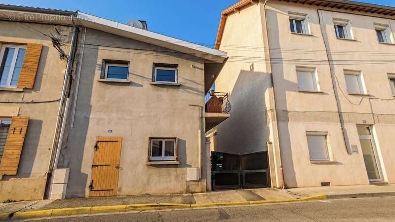 Appartement à LA TOUR-DU-PIN