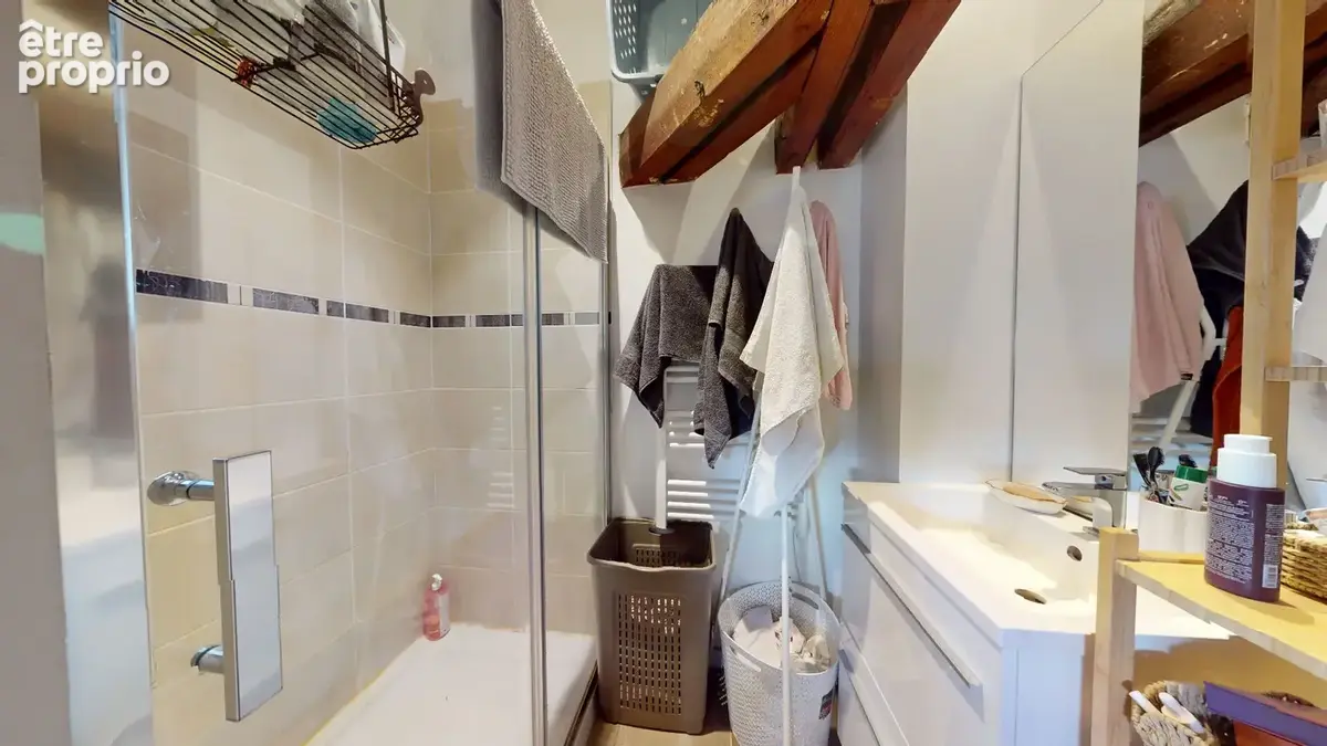 Appartement type 2 dans une belle batisse ancienne - photo 6