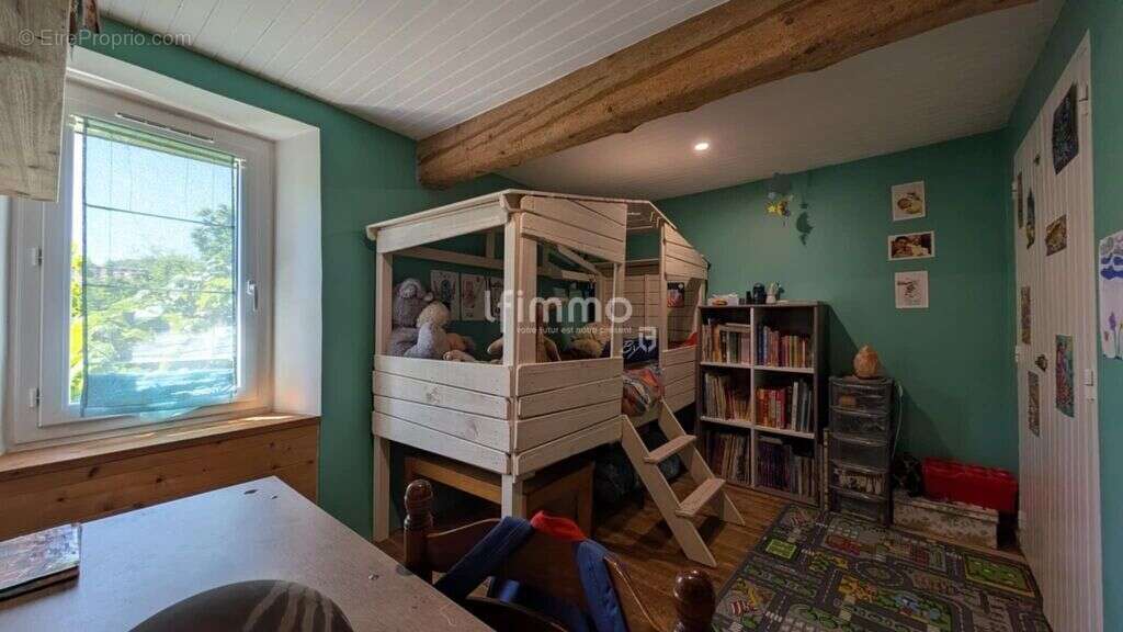 Maison à VILLARDEBELLE