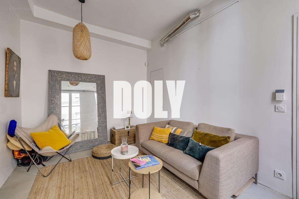 DOLY - APPARTEMENT - 48 m2 - Rue D'Enghien, 75010 - photo 3