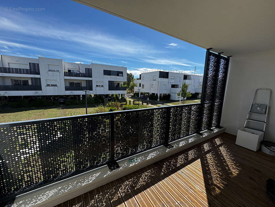 Appartement à VILLENAVE-D&#039;ORNON