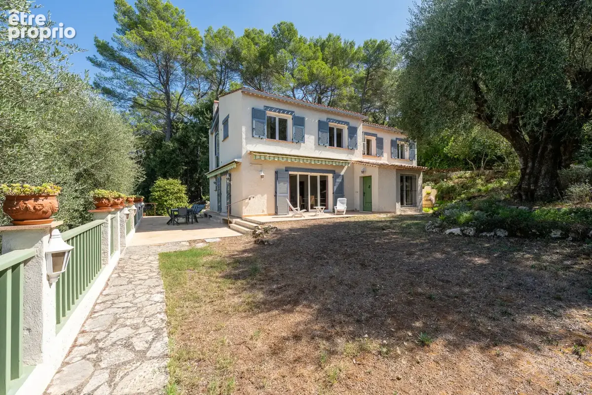 Villa avec piscine et pool house dans un environnement calme et bucolique - photo 19