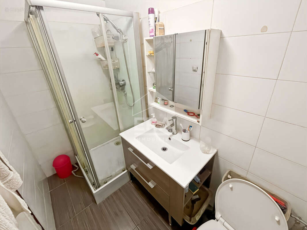 Autre à MARSEILLE-8E