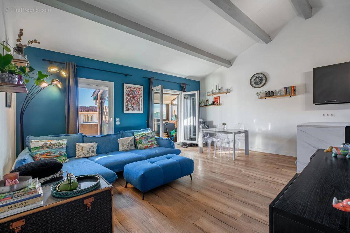 Appartement à COGOLIN