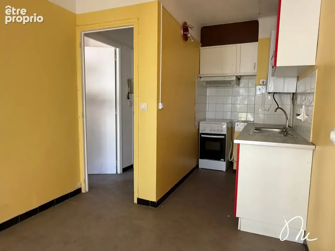 Appartement 2 pièces avec balcon, cave et stationnement libre - photo 3