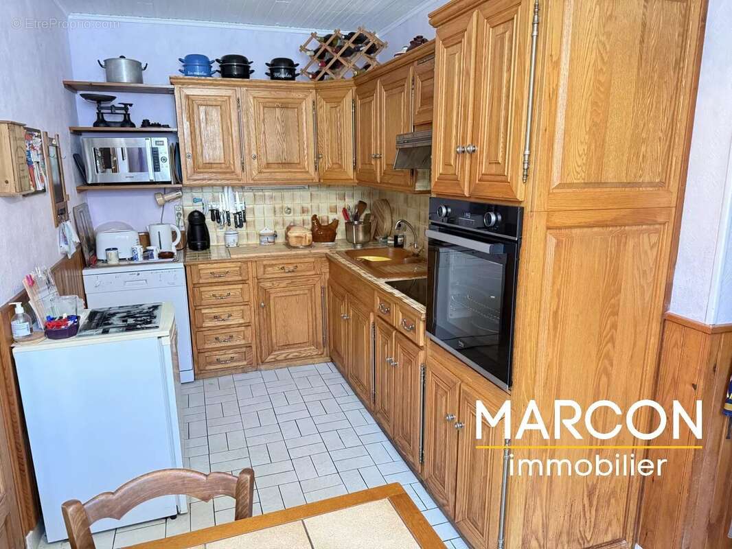 Maison à CHENIERS