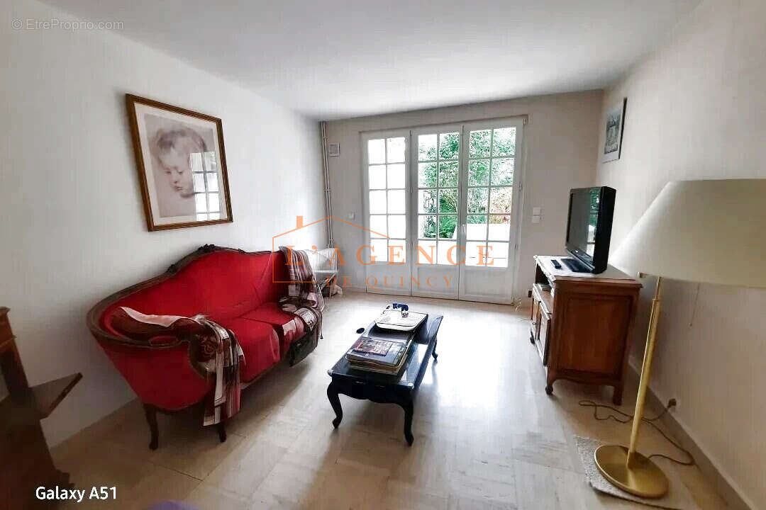 Maison à QUINCY-VOISINS