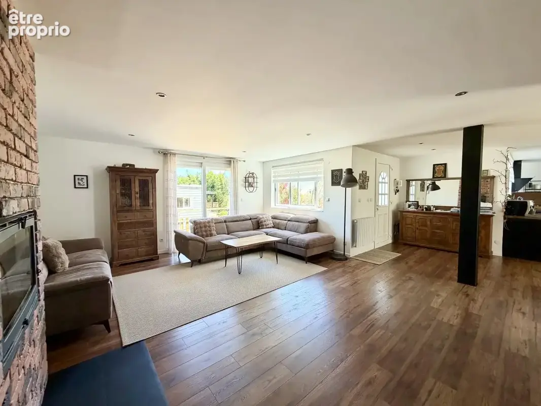 Cournon-d’Auvergne : Maison de 150m², 4 chambres et dépendance. - photo 8