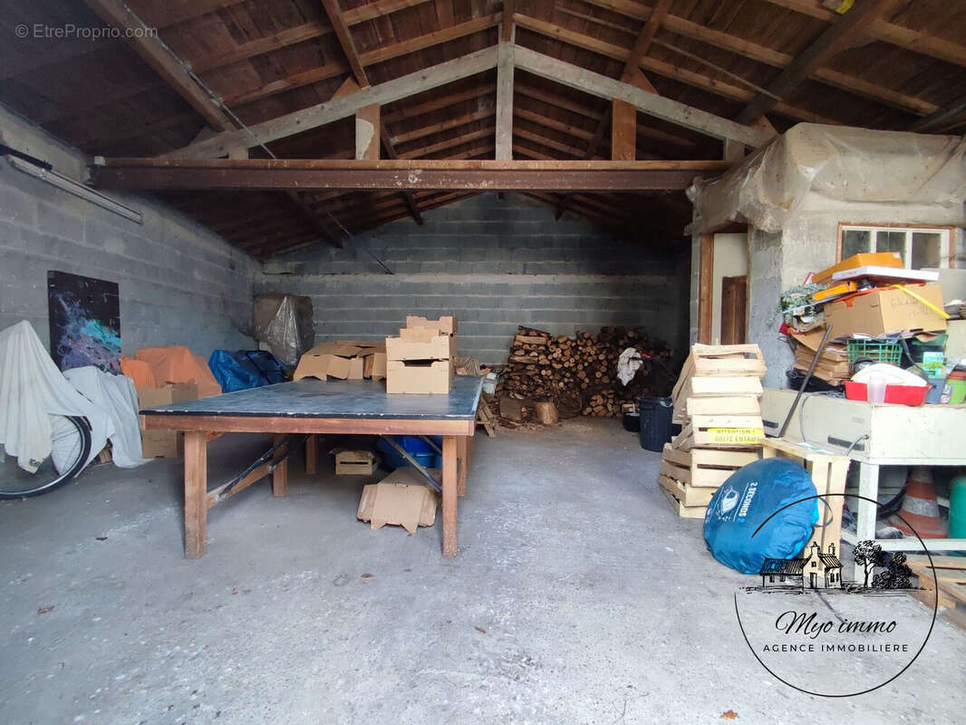 garage - Maison à MACHECOUL