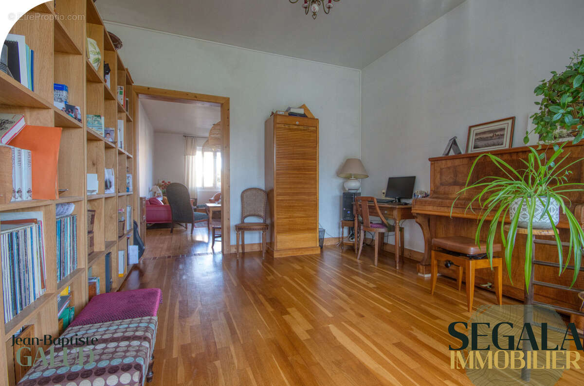 Maison familiale dans le centre ville - photo 12