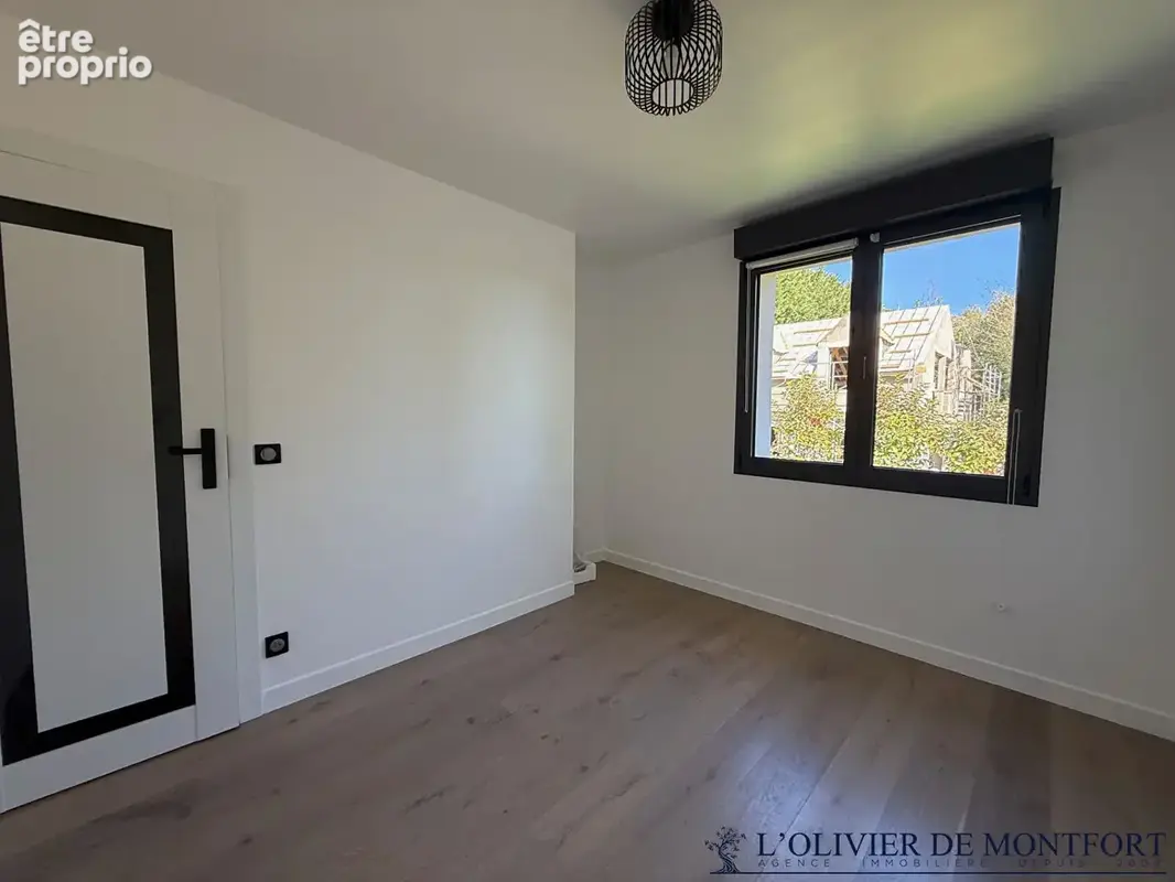 Maison contemporaine de 308 m² au sol - photo 12