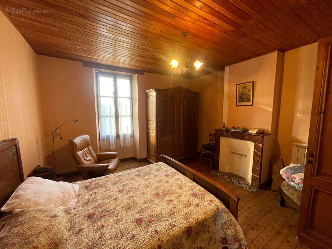 Maison à GENSAC