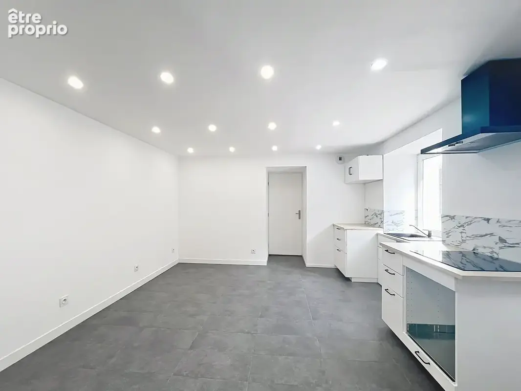Villard-bonnot - maison de village type t3 -  jardin et garage - photo 4