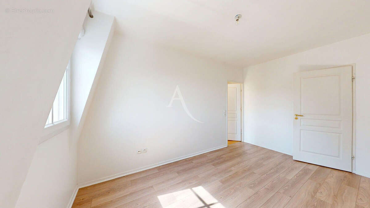 Appartement à LE PLESSIS-ROBINSON