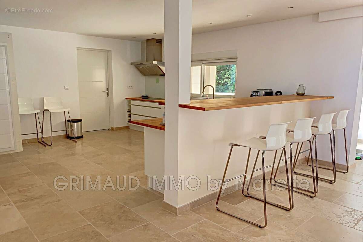 Appartement 177 m² à La Croix-Valmer  - photo 4